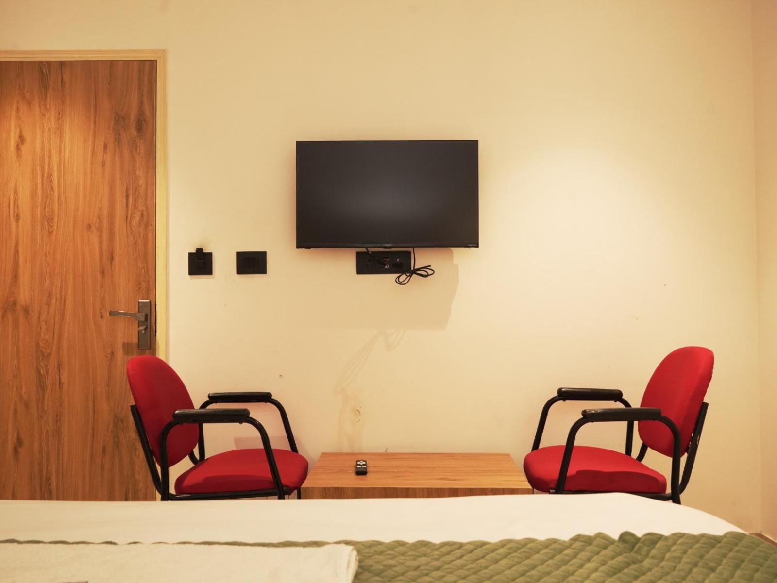 Star Delhi Airport Free Drop Hotel