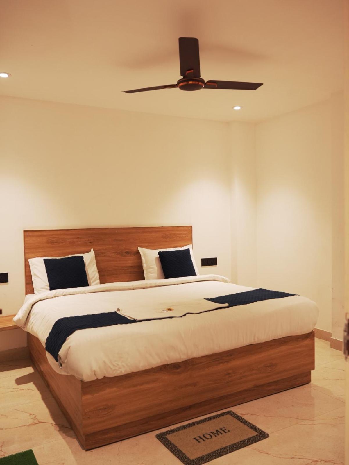 Star Delhi Airport Free Drop Hotel