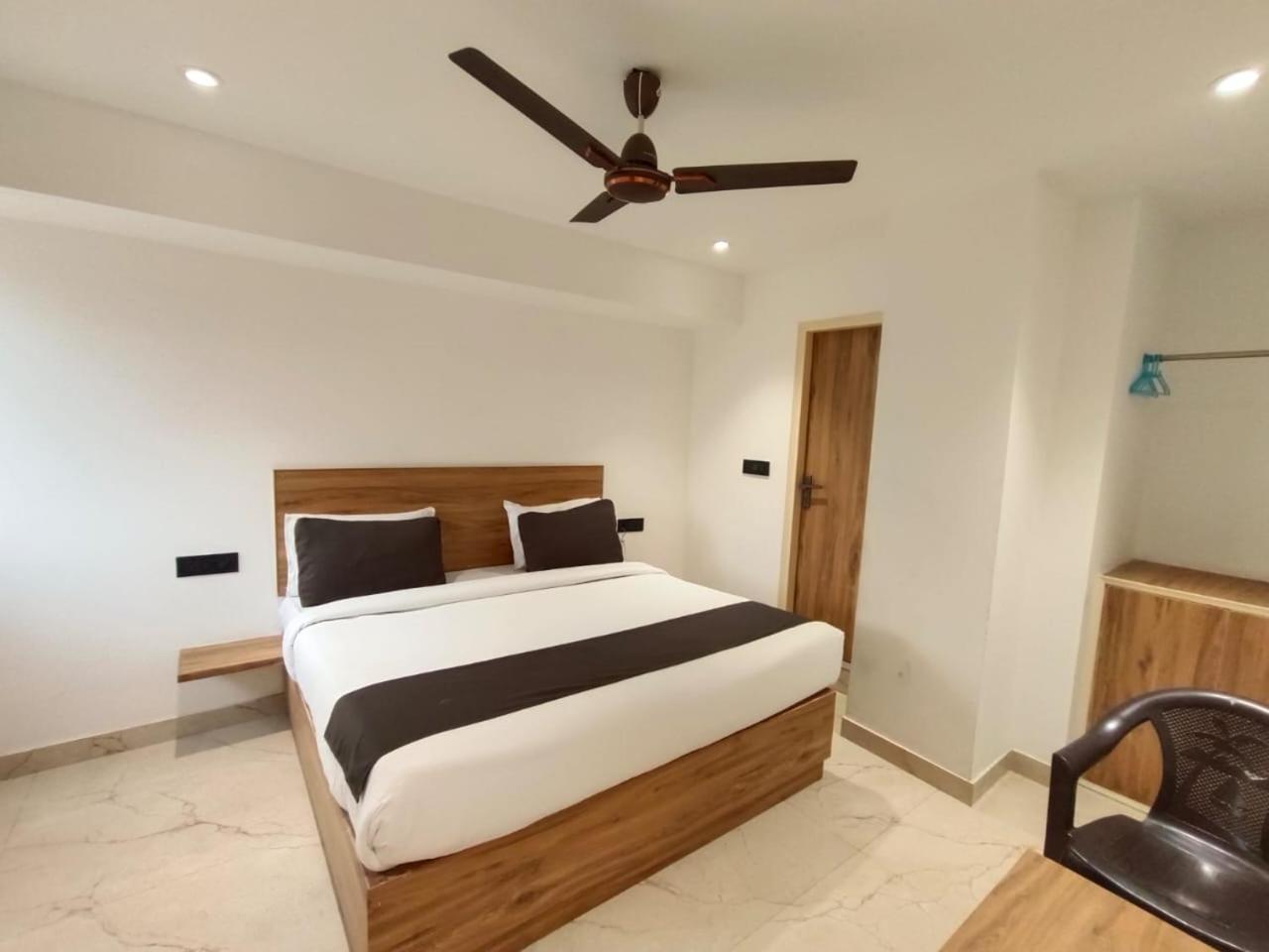 Star Delhi Airport Free Drop Hotel